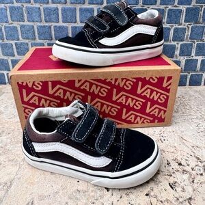 Vans Old Skool V BLACK  White  Toddler Size 7 - In Box